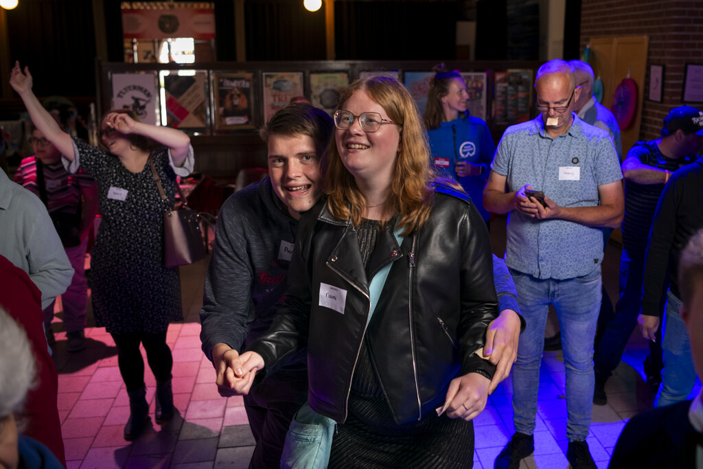 Beweegfeest ABCDate groot succes In Utrecht kwamen deelnemers samen om te dansen, te bewegen én nieuwe mensen te ontmoeten.